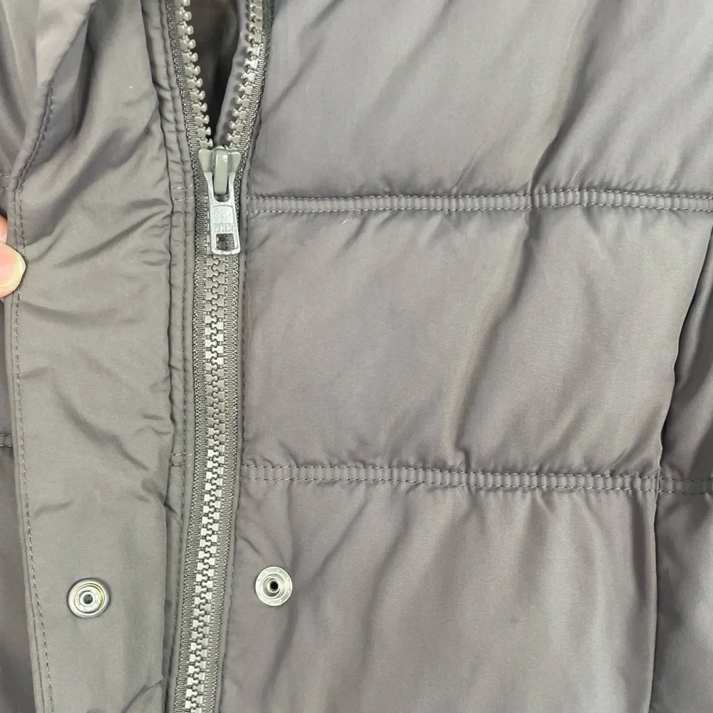 GAP Women's Vest Zip Up Puffer Vest with Pockets Taupe Activewear Size Small